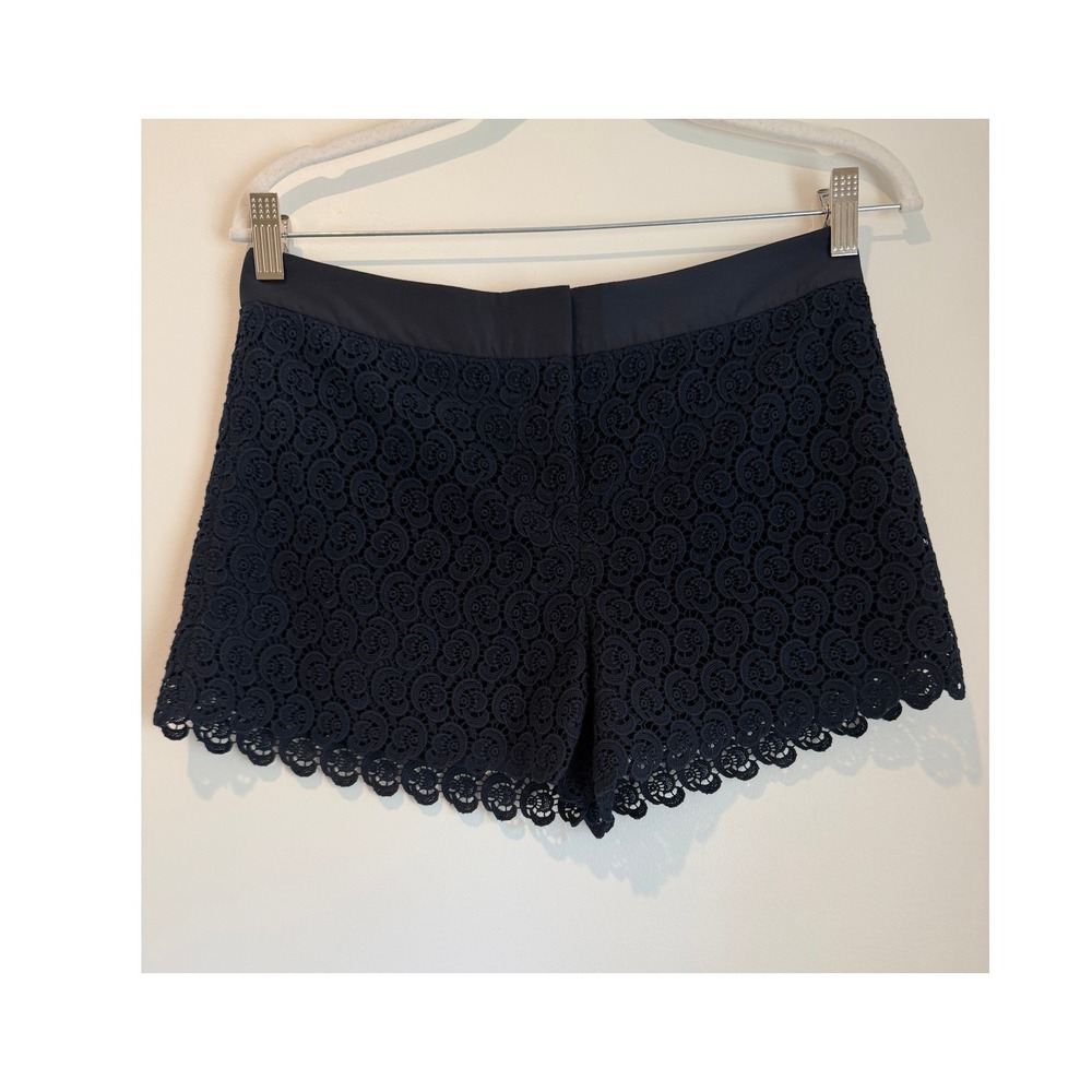 NWT Club Monaco Diaz Lace Shorts in Navy, Floral Crochet-Lace, Scalloped Hem, 2